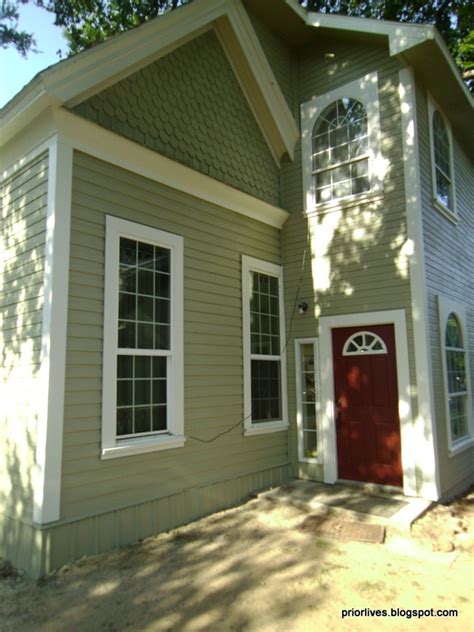 Prior: Green Exterior Paint Color