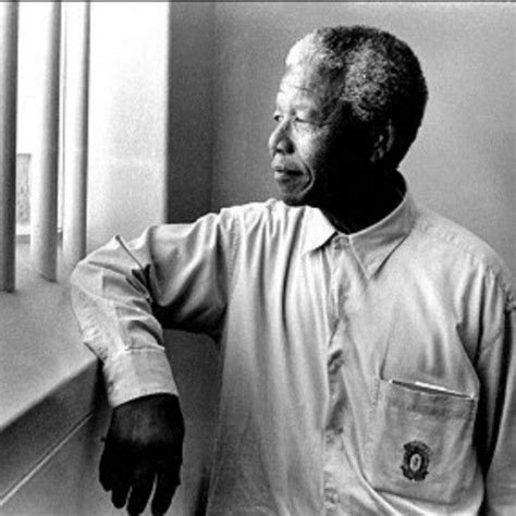 Prisoner 46664 Nelson Mandela revisiting his prison cell ...