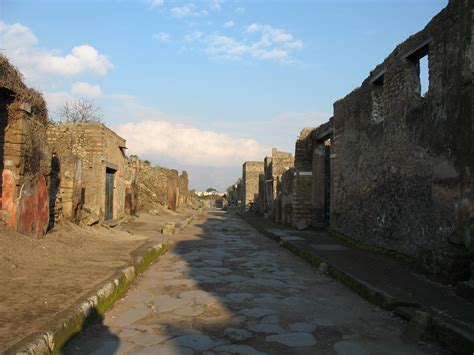 Private Day Trip of Pompeii from Rome   ROME PRIVATE TOUR