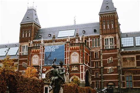 Private Guided Tour: Rijksmuseum and Van Gogh Museum 2020 ...