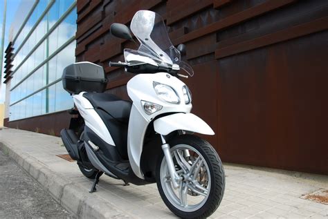 Prueba Yamaha X Enter 125: urbanita con estilo propio ...