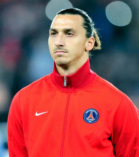 PSG : Zlatan Ibrahimovic encore joueur du mois pour les ...