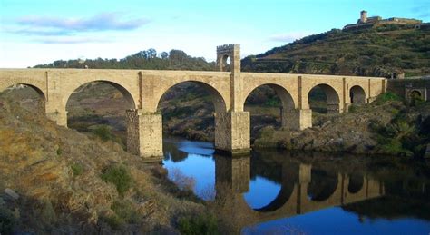 Puente de Alcántara | Puentes, Arte romano, Puentes de piedra