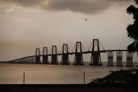 Puente Rafael Urdaneta, Maracaibo | Bay bridge, Travel, Landmarks
