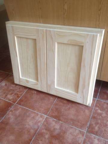 Puertas de cocina de madera de pino | Milanuncios