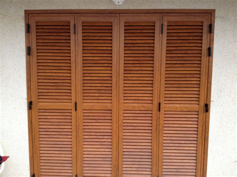 puertas persiana   Pantries & Closets Diseño