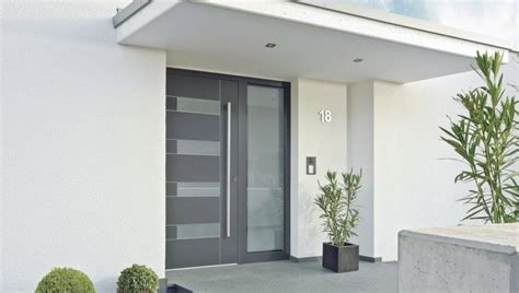 Puertas residenciales de aluminio | Arredo ingresso esterno, Colori ...