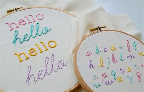 Puntos para letras | How to embroider letters, Embroidery alphabet ...
