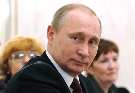 Putin describes secret meeting to take Crimea | Breitbart
