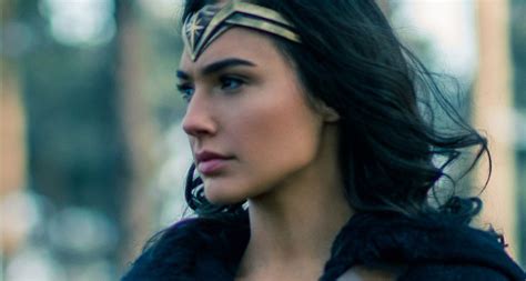 Qatar bans  Wonder Woman  because lead actress Gal Gadot ...