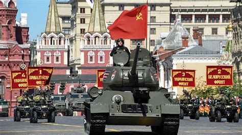 Qué armas exhibió Rusia en el desfile del Día de la ...