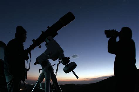 ¿Qué es lo que hace un astrónomo? – Edupress