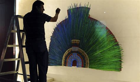 ¿Qué hay con el penacho de Moctezuma? el objeto de arte que México más ...