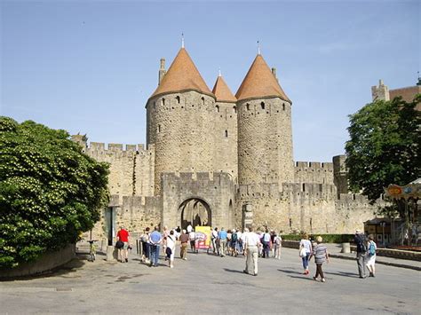 Qué visitar en Carcassonne en un día y la mejor ciudad fortificada de ...