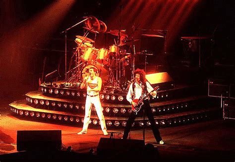 Queen on tour: We Will Rock You 1981 [QueenConcerts]