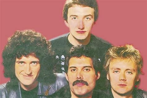 Queen realiza su primer concierto en 1970