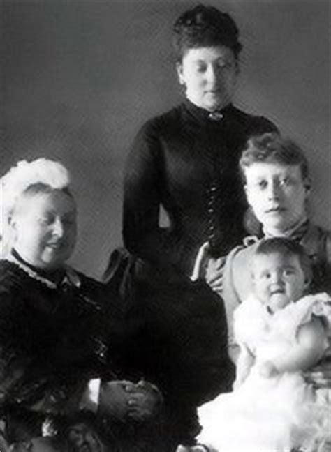 Queen Victoria s Children: Vicky, Bertie, Alice, Alfred ...