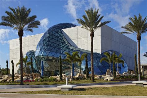 Quick Guide: The Dali Museum in St. Petersburg, Florida ...