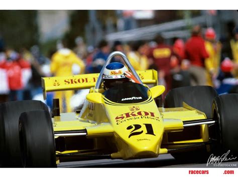 Racecarsdirect.com   Fittipaldi F8 1 F1 Car