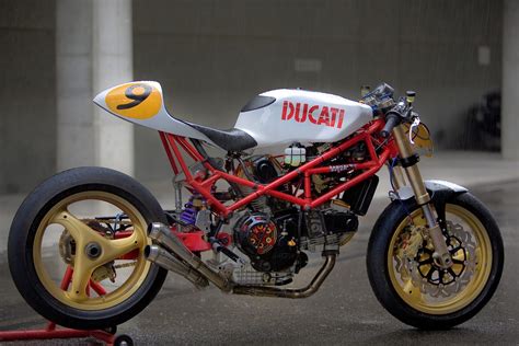 Racing Cafè: Ducati 9 ½ by Radical Ducati