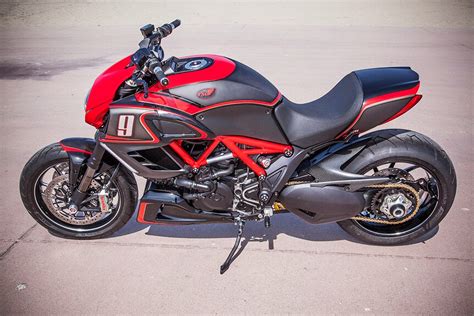 Racing Cafè: Ducati Diavel KH9 by Roland Sands