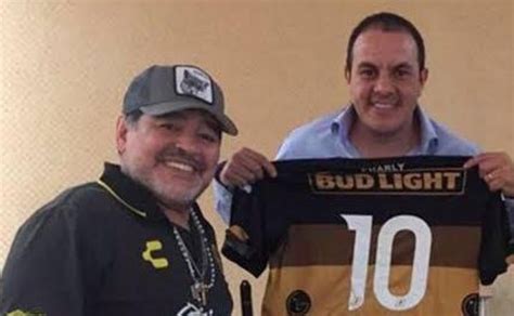 Rafa Márquez y Cuauhtémoc lamentan la muerte de Maradona