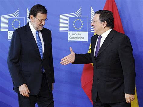 Rajoy:  Mato está haciendo las cosas muy bien y espero que lo siga ...