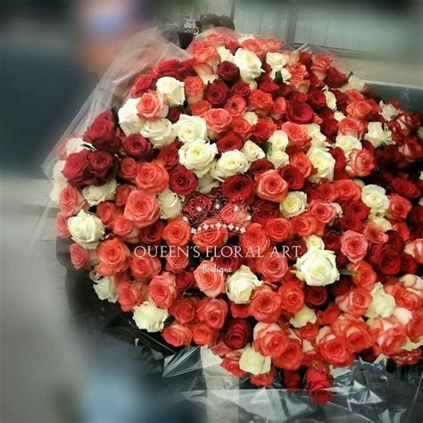 Ramo Xtra Jumbo 1000 rosas Realiza tus pedidos #QueensFloralArt # ...