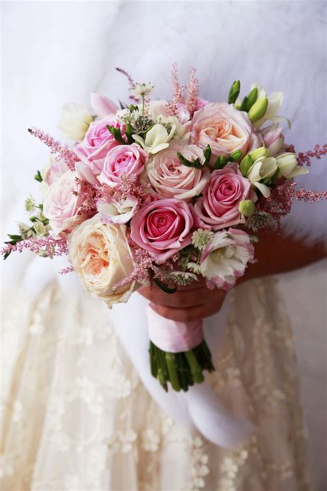 Ramos de novias con rosas   Hogarmania