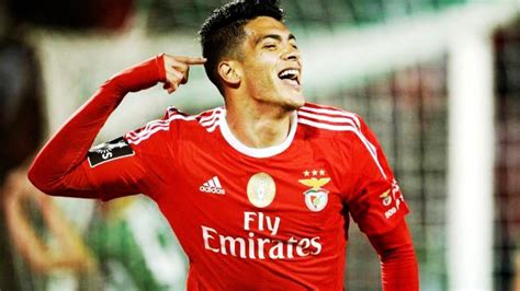 Raul Jimenez Scored The Equalizer For Benfica Against ...
