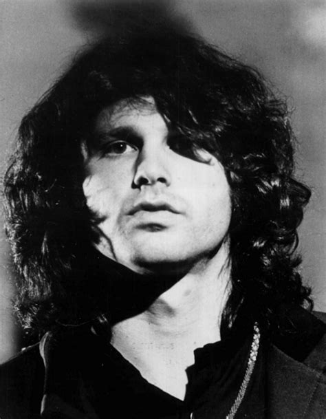 Razones para obsesionarte con Jim Morrison