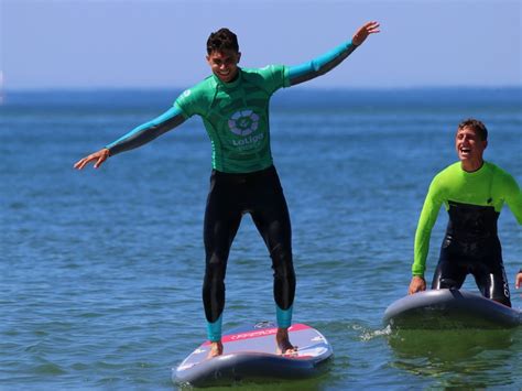 Real Betis. Los jugadores béticos se pasan al surf ...