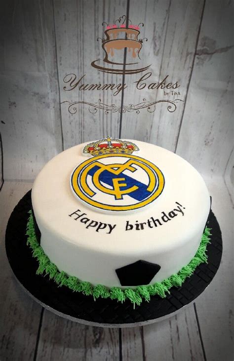 Real madrid cake en 2019 | Tortas de cumpleaños de fútbol ...