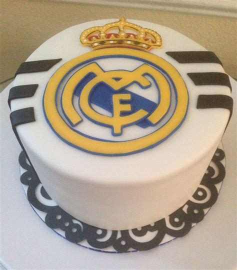Real Madrid Cake | Torta real madrid, Pasteles divertidos ...