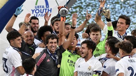 Real Madrid con la Champions Juvenil | Capsulas de Carreño
