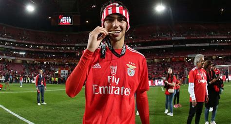 Real Madrid fichajes: Joao Félix y la cláusula en Benfica ...