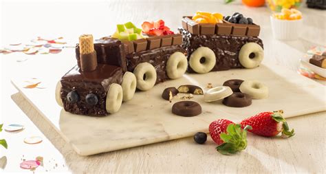 Receta de tarta tren de chocolate con frutas   Lidl.es | Receta | Tarta ...
