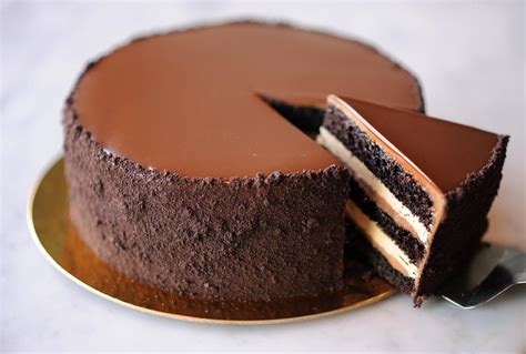 Recipe: Proof Bakery s chocolate espresso layer cake ...