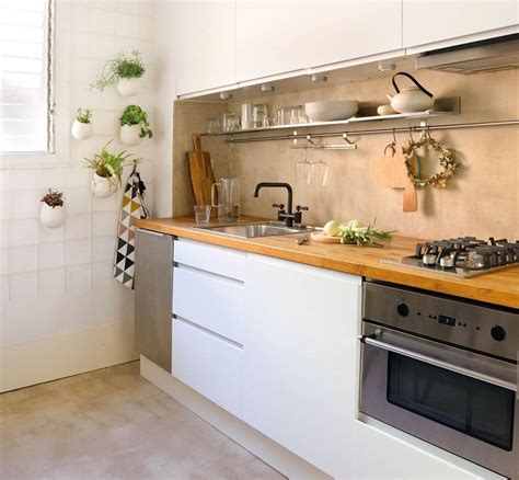 Reformas low cost: 10 ideas para estrenar cocina por muy ...