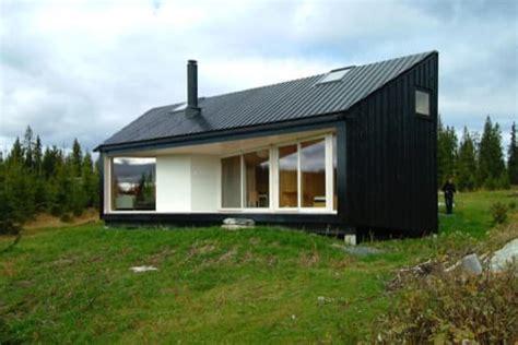 Refugio Nordmarka: una cabaña de madera en Noruega