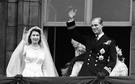 Reina Isabel II y Felipe de Edimburgo cumplen 72 años de casados ...