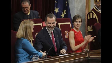 REINA LETIZIA ORTIZ y REY FELIPE VI entrega de insignias a ...