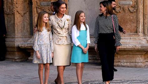 Reinas Sofía y Letizia de España protagonizan escándalo ...