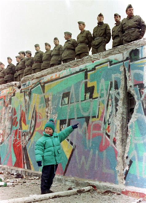 Remembering the Berlin Wall   Photos   The Big Picture ...