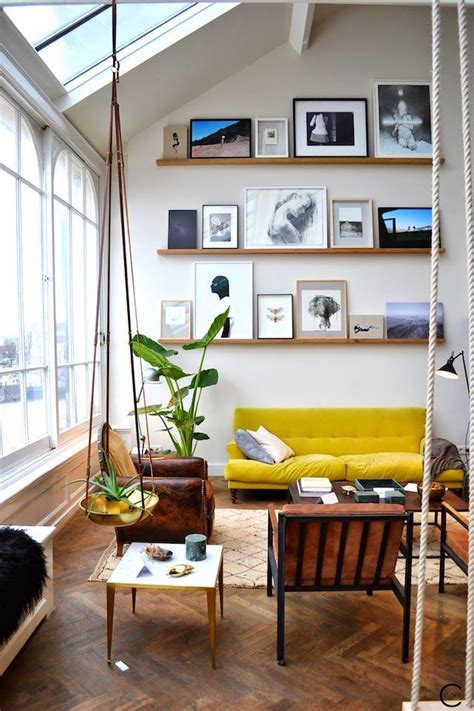 Remodelaholic | 24 Ideas on How to Decorate Tall Walls