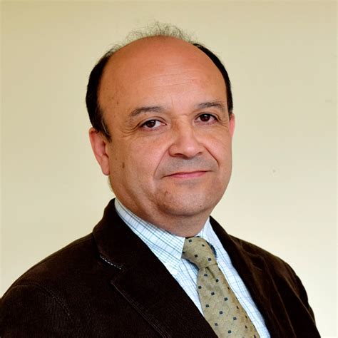 Renato Carrasco Méndez   Universidad Santo Tomás