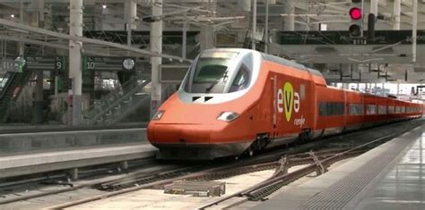 Renfe lanzará un AVE  low cost  entre Madrid y Barcelona | Tren de alta ...