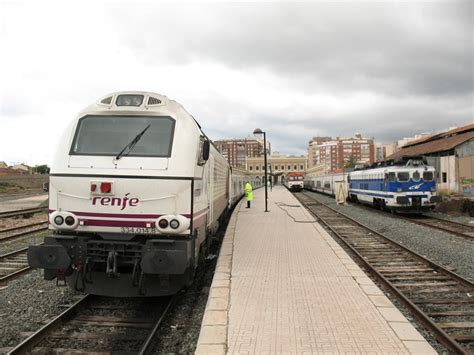RENFE suprime 2 trenes de Media Distancia entre Murcia y ...