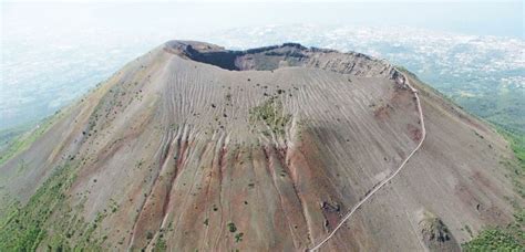 Resultado de imagen para volcan vesubio | Volcanes, Volcan ...