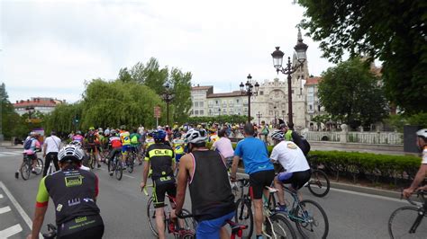 Resumen gráfico. Concentración «No más ciclistas muertos». Burgos ...